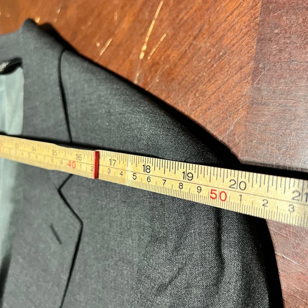 Jos A Bank Mens Charcoal Gray 100% Wool 2 Piece Suit 40L Jacket 34R Pants